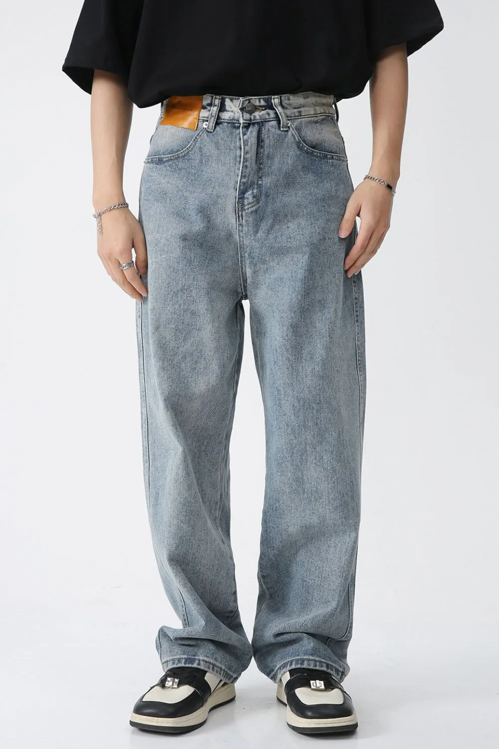 Wide Leg Jeans with Pockets